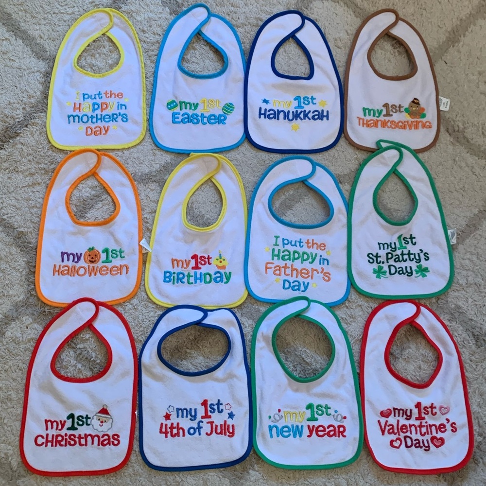Holiday Bib Set